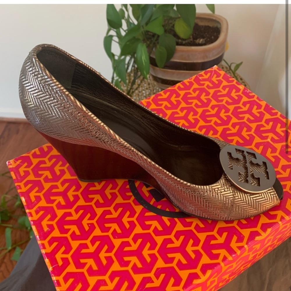 Tory Burch open toe wedges